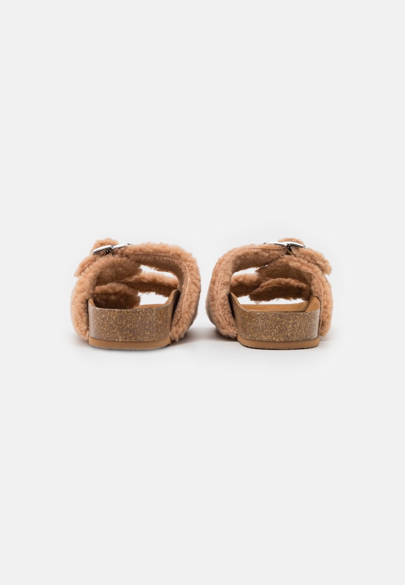 Damen Sneaker | Steve Madden CONNECTED Pantolette flach tan - QJ04809 Damen Sneaker | Steve Madden CONNECTED Pantolette flach tan - QJ04809