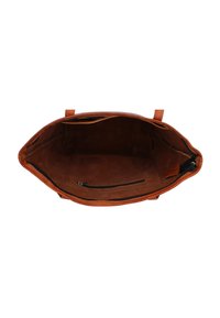 Sac à main en cuir marron avec un grand intérieur ouvert, comprenant une poche zippée et une texture lisse et mate. Design simple et sans ornements.
