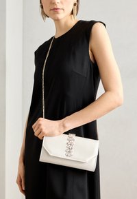 Clutch - offwhite