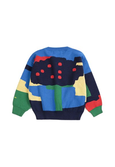 Pull tricoté coloré avec un motif abstrait d’arbre en bleu, vert, rouge, jaune et noir, avec des manches longues et des poignets et ourlet côtelés.