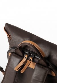 Aunts & Uncles WAKAYAMA - Tagesrucksack - bitter chocolate