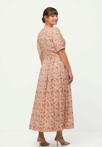 Ulla Popken Maxi šaty - melon rose
