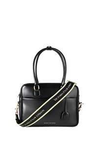 Sort læderhandbag med dobbelt håndtag, en aftagelig rem med branding og to fremtrædende forlommer. Hardware i guldtonet.