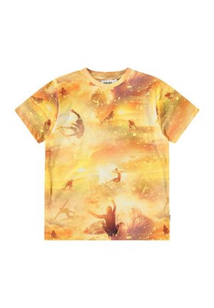 Kortärmad T-shirt med en livlig orange-gul färgsättning och surfmönster samt vattenteksturer tryckta överallt.