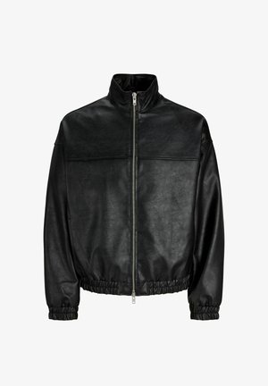 Veste noire en simili cuir avec col montant, fermeture éclair devant, poignets et ourlet élastiqués pour un style ajusté.