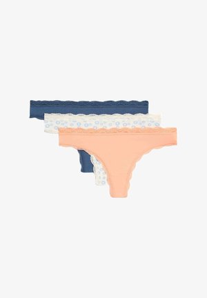 Tre paia di perizomi da donna: uno blu navy, uno azzurro chiaro con motivo floreale e uno pesca; tutti presentano bordi in pizzo ondulato.