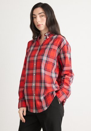 CHECKED SHIRT - Blúzka so zapínaním na gombíky - ruby red