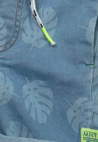 MINOTI SIDE POCKETS AND ELASTIC WAIST - Džínové kraťasy - light blue