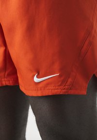 Nike Performance COURT VICTORY - Sportske kratke hlače - rust factor/white