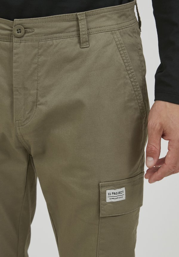 PRLOUKA REGULAR FIT - Cargo trousers - dusty olive4