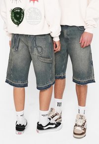 BAGGY JORKS  - Denimshorts - blue sand