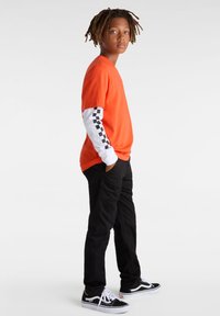 Vans LONG CHECK TWOFER - Langarmshirt - fiesta
