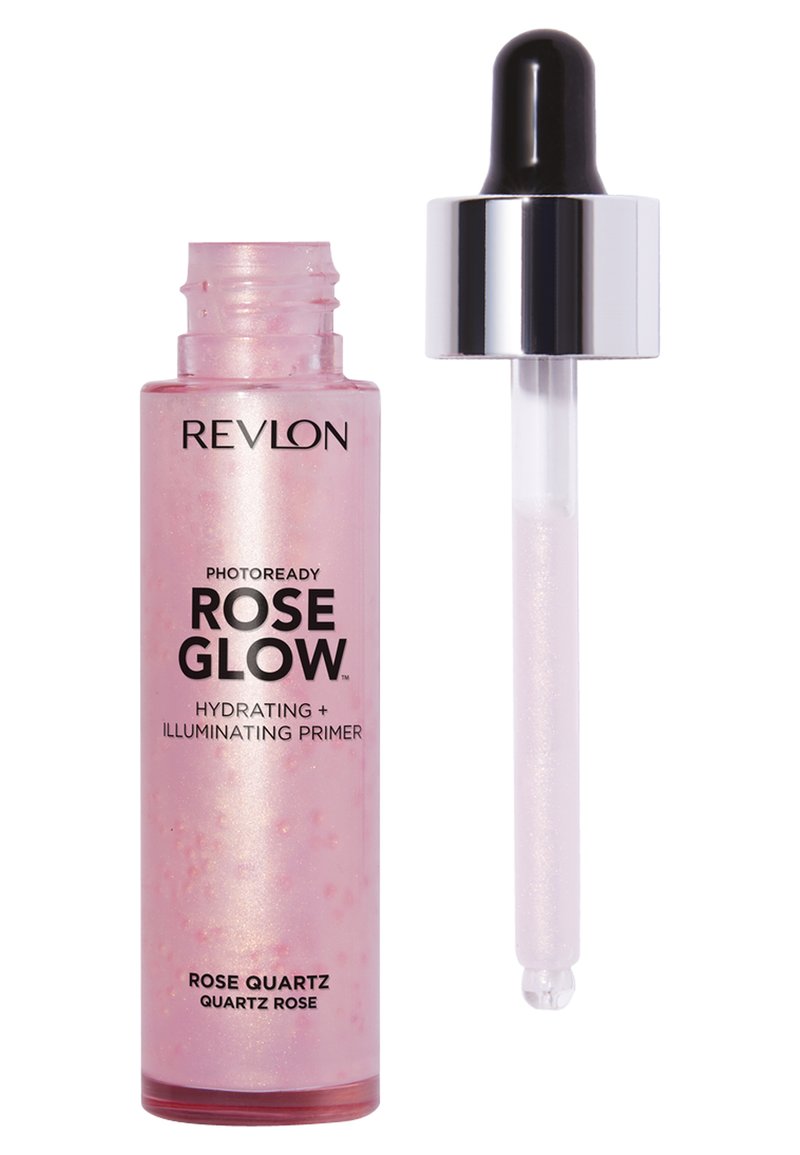 Une base hydratante Revlon Rose Glow dans un flacon transparent rose avec des particules scintillantes et un bouchon compte-gouttes argenté. Le texte sur le flacon est inclus.
