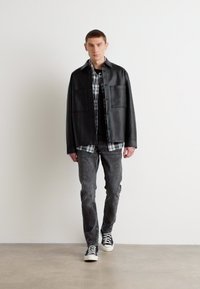 Thumbnail Image 2