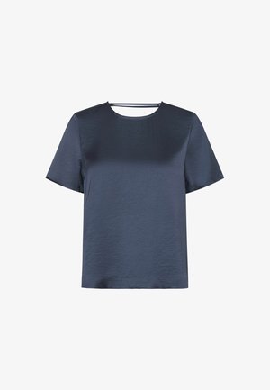 Tmavomodrá saténová blúzka s krátkym rukávom, okrúhlym výstrihom a tenkým remienkovým detailom na chrbte.