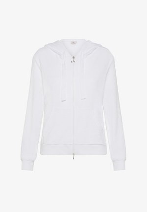 Sudadera blanca con cremallera, de textura suave, con bolsillos frontales y capucha ajustable. Presenta una cremallera plateada y un diseño sencillo.