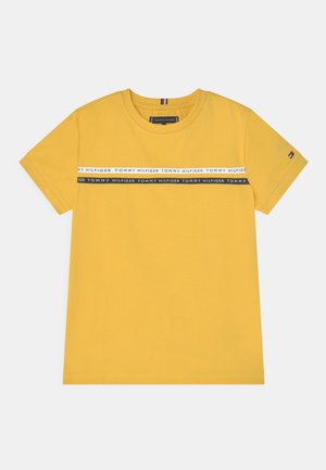 TAPE TEE - T-shirt print - yielding yellow