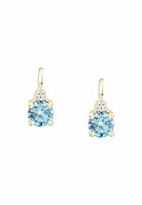 Orecchini in oro con gemme rotonde di un blu chiaro e superficie sfaccettata, accentuati da piccole pietre trasparenti sopra. Design a gancio semplice.