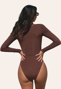 Cupshe Badpak - dark brown