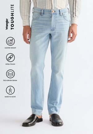 Wrangler GREENSBORO - Straight leg jeans - firelight