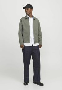 Jack & Jones JJWINSON WORKER - Veste légère - agave green