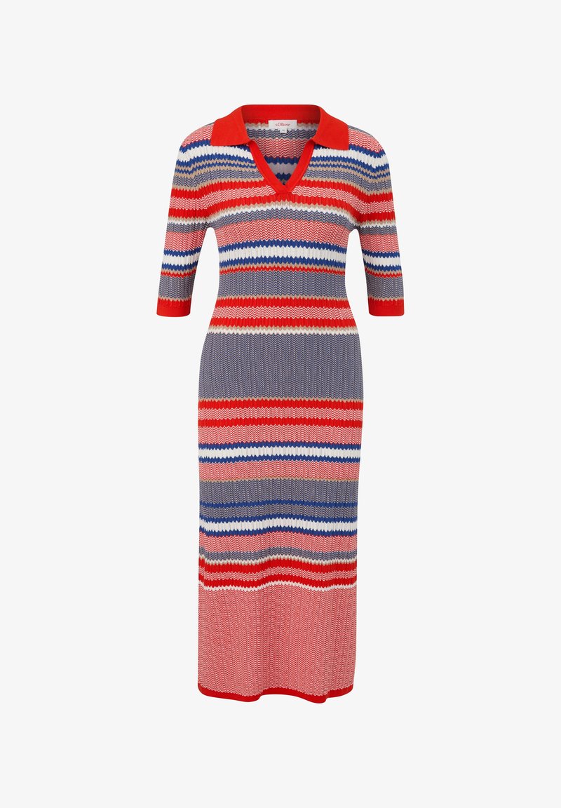 Gebreide lange jurk met rode, blauwe en grijze strepen. Heeft een V-hals en korte mouwen, gemaakt van een gestructureerd, geribbeld materiaal.