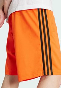 adidas Originals - Spodnie treningowe