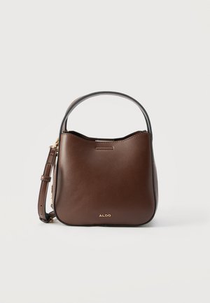 Brun læder Aldo håndtaske med kort håndtag og justerbar skulderrem på hvid baggrund.