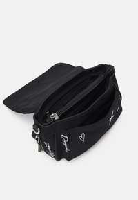 Desigual EKIX TROMSO - Kabelka - black