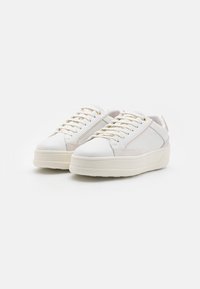 Geox SPHERICA ECUB-2 - Sneakers basse - white