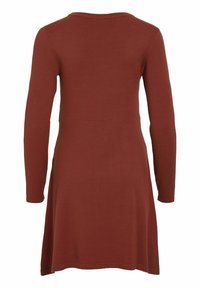 Robe longue rustique à manches longues avec corsage ajusté et jupe évasée. Fabriquée en tissu doux, elle présente un col rond et une texture lisse.
