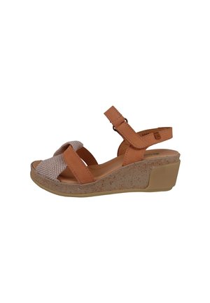 El Naturalista Wedge sandals - peach
