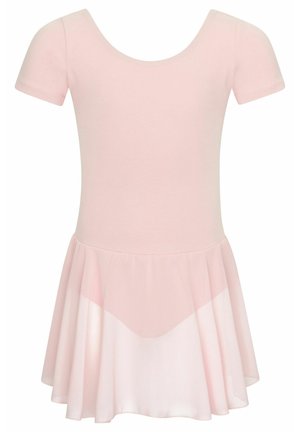 Helles rosa Tanzkleid mit einem taillierten Oberteil, kurzen Ärmeln und einem fließenden Rock aus einem durchsichtigen Overlay, das ein geschichtetes Design aufweist.