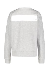 Sudadera gris con una franja horizontal blanca en la parte posterior que lleva el texto "EST." Fabricada en una suave mezcla de algodón, con puños y dobladillo acanalados.