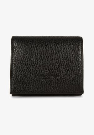 Portefeuille en cuir noir avec une finition texturée, design rabat, et logo de la marque en relief à l'avant. Forme rectangulaire compacte.