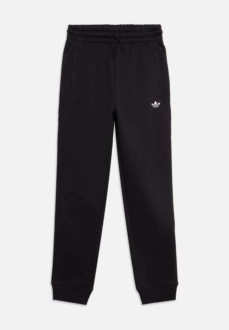Μαύρη φόρμα Adidas με ελαστική μέση, κορδόνι, πλαϊνές τσέπες, ριμπ μανσέτες και μικρό λευκό λογότυπο Adidas στο αριστερό μηρό.