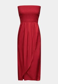 Robe midi rouge bustier avec corsage froncé et jupe portefeuille, réalisée en tissu lisse et léger.