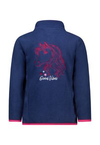 Marine fleece jack met hoge kraag, voorzien van een rode geborduurde paardontwerp en de tekst "Good Vibes", afgewerkt met roze details.