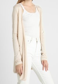 Zalando Essentials Kardigan