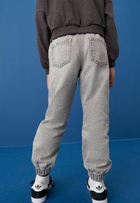 Next JOGGERS STANDARD - Jeans relaxed fit - light grey
