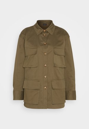 Gina Tricot CARGO SHIRT - Nööpidega pluus - khaki green