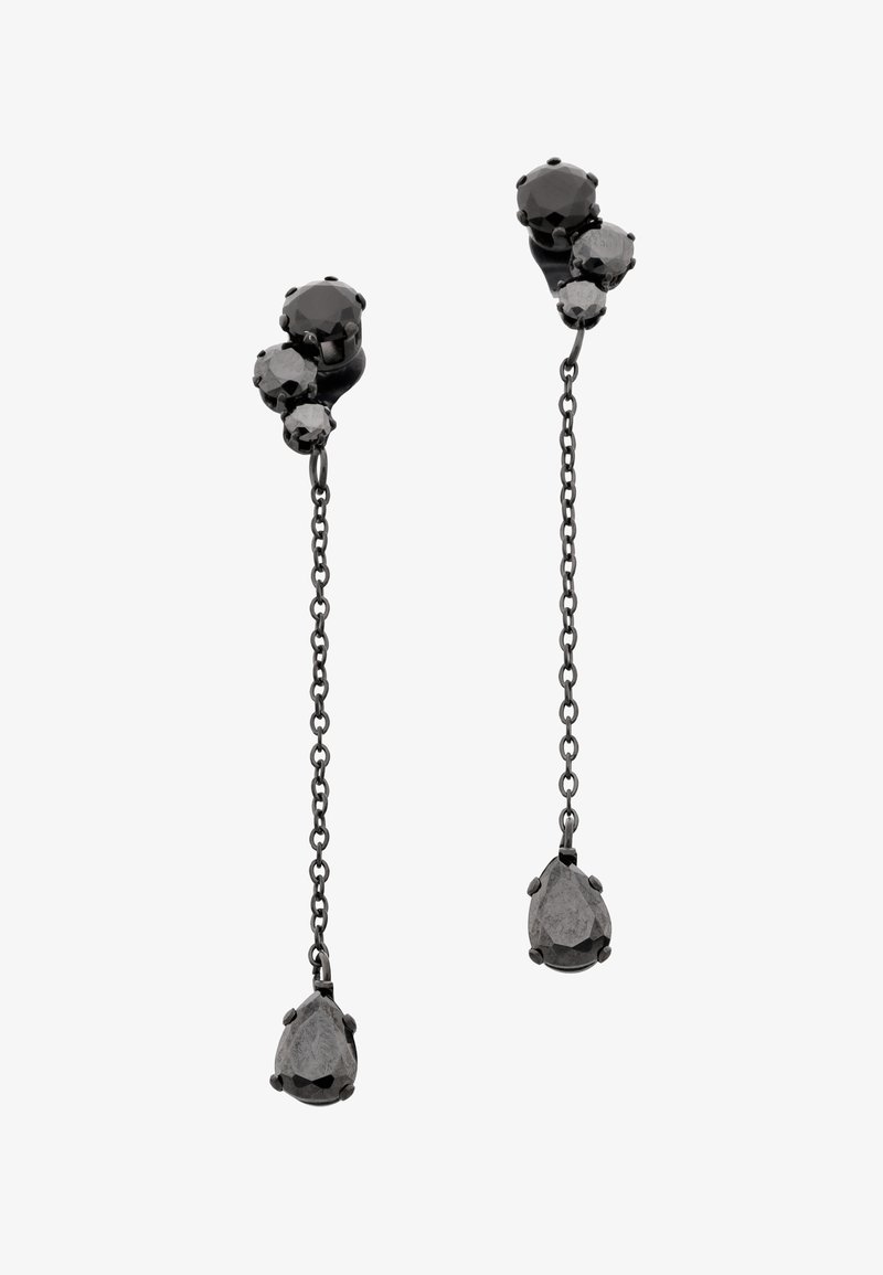 Černé kovové náušnice zavěšené, s třemi kulatými kameny nahoře a kapkovitým kamenem zavěšeným na tenkém řetízku.