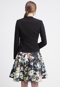 KIOMI Blazer - black