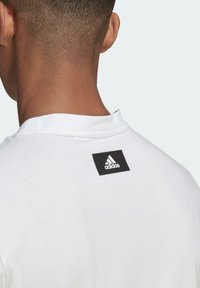 adidas Performance Camiseta estampada - white