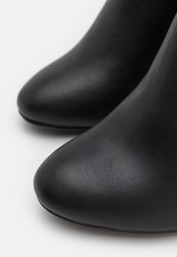 Anna Field Wide Fit Korolliset saappaat - black