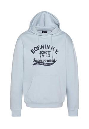Jasnoniebieska bluza z kapturem z przednią kieszenią i czarnym napisem "Born in N.Y. Schott 1913 Incorporated Camps League."