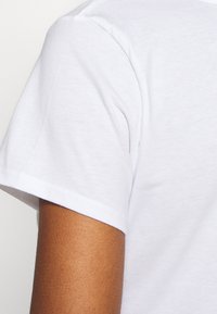 Levi's® Triko s potiskem - white