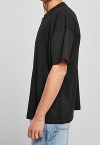 Urban Classics T-shirt basic - black