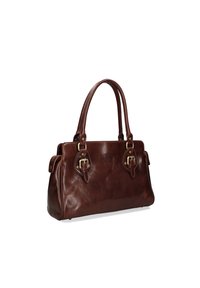 Borsa in pelle marrone con due manici arrotondati, hardware dorato e fibbie decorative. Texture liscia con una forma strutturata.