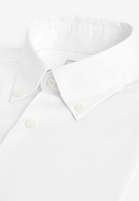 Next EASY CARE OXFORD SLIM FIT DOUBLE CUFF - Overhemd - white
